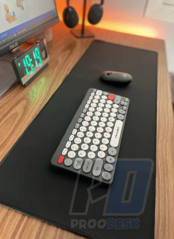 108 Tapis bureau