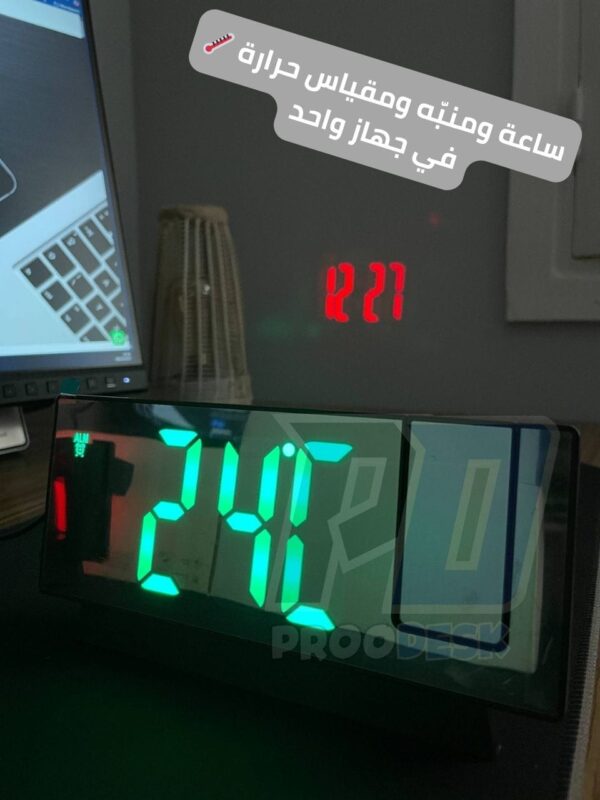 26 ساعة مع عارض للوقت